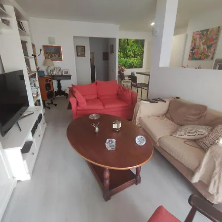 Pensionat Nice Room-terrace- Private Toilete-closer Sport Pier-optical Fiber 1 Gb