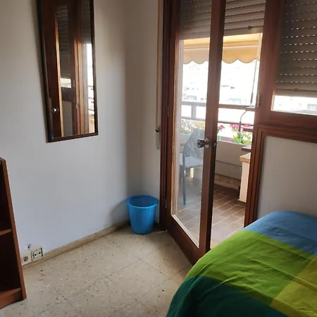 Nice Room-terrace- Private Toilete-closer Sport Pier-optical Fiber 1 Gb Guest house